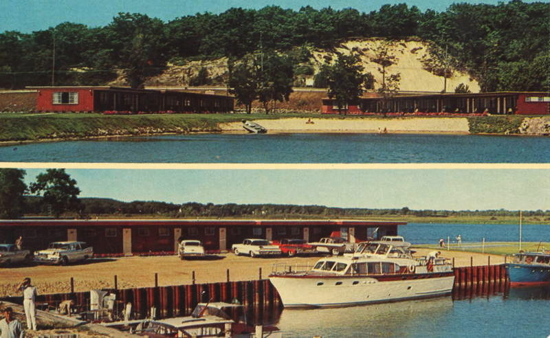 Moonlite Motel - Vintage Postcard (newer photo)